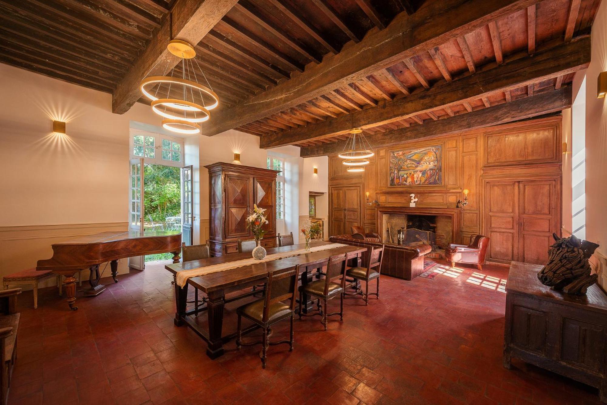 오토얼 Manoir De Laroque Delprat B&B 외부 사진